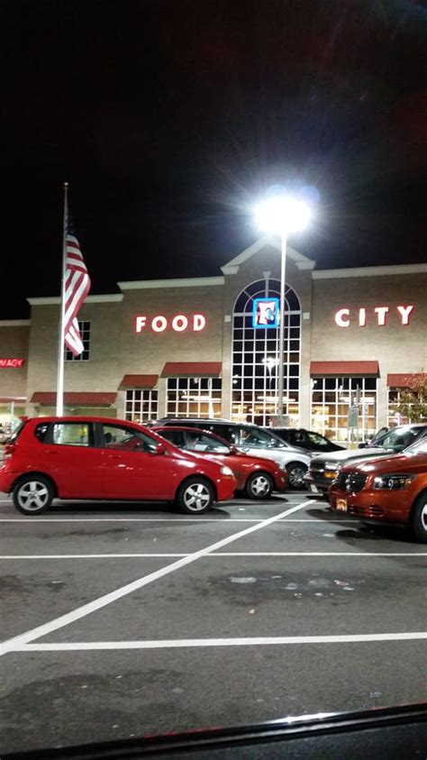 Food city bristol va - Food City is a family-owned grocery store chain with over 60 locations in the US. It offers a variety of products, services and events, and is located at 299-299 Bonham Rd, Bristol, VA.
